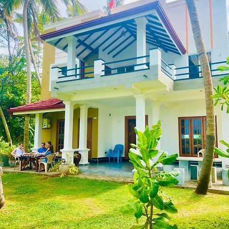 Maha Oya Lodge Wayikkal Exterior photo